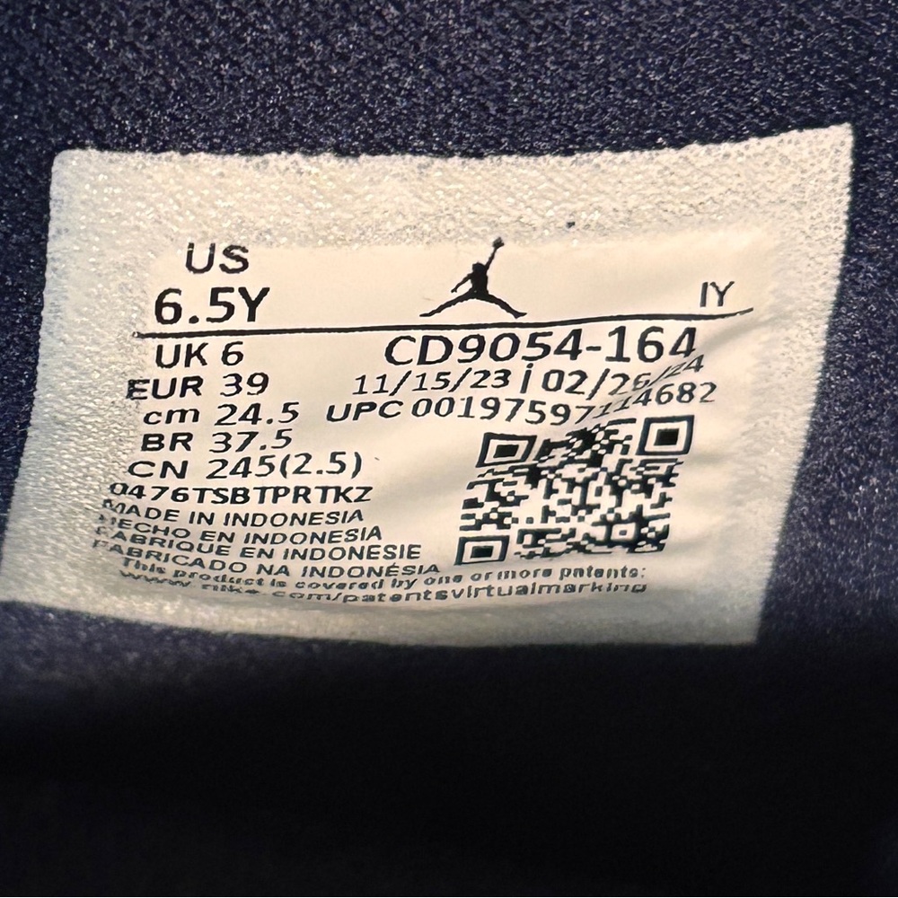 Jordan Legacy 312 Low GS Sneakers - Picture 5 of 6